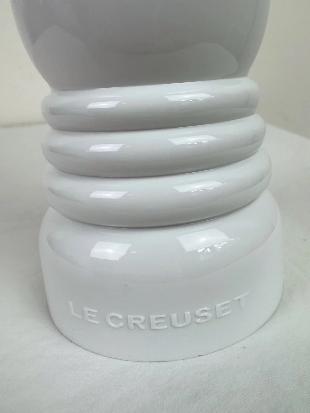 Le Creuset White Salt Mill